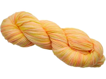Meringarn High Twist handgefärbt in gelb-orange