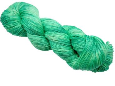 High Twist Merinogarn handgefaerbt gruen