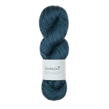 Liebelei von Atelier Ztiron in marineblau