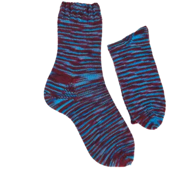 Handgestrickte Socken "Gletscherfeuer" aus handgefärbter Wolle