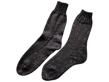 Schwarz mit bunten kleinen Einschlüssen